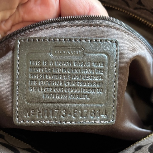 Coach Gallery Dark Brown and Cream Patchwork Shoulder Bag - Picture 10 of 11